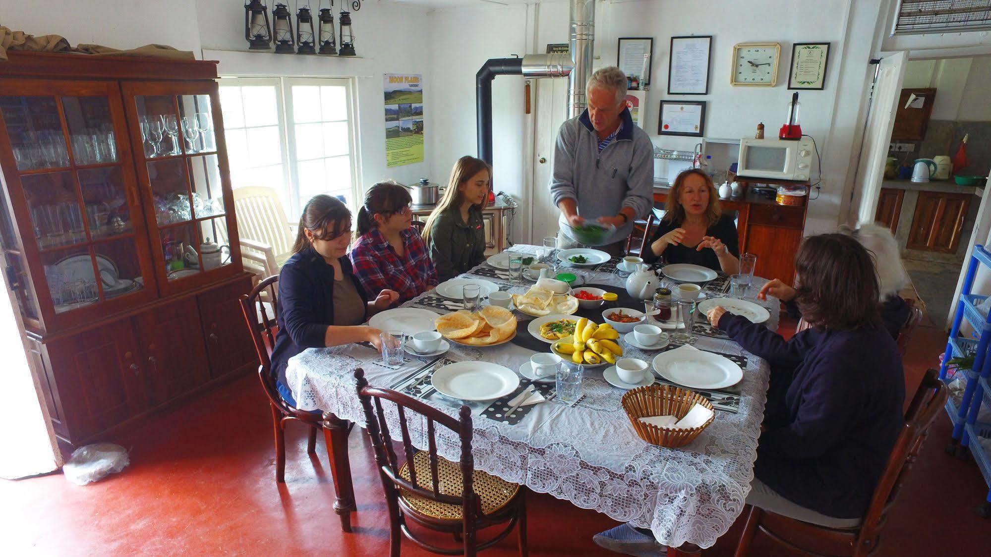נוארה אליה Senani Colonial Holiday Bungalow מראה חיצוני תמונה