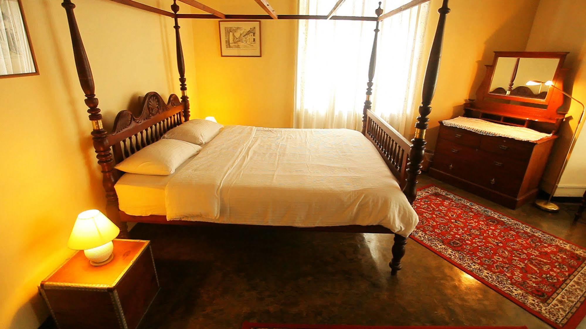 נוארה אליה Senani Colonial Holiday Bungalow מראה חיצוני תמונה