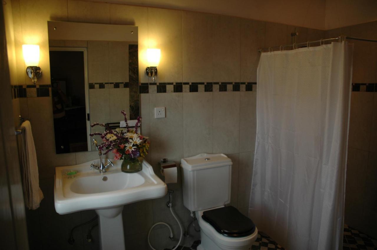 נוארה אליה Senani Colonial Holiday Bungalow מראה חיצוני תמונה